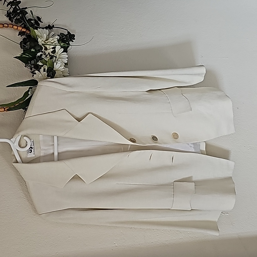Women's blazer Color cream